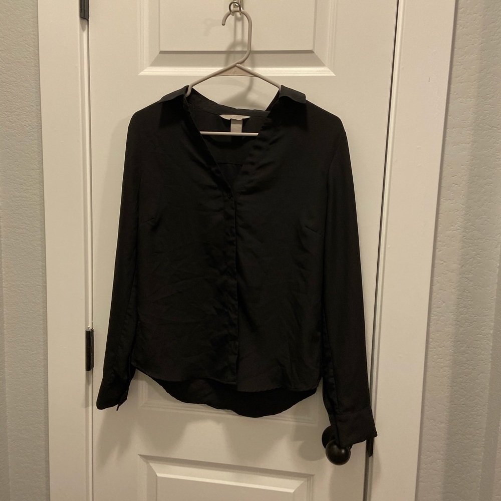 Black button up shirt v neck